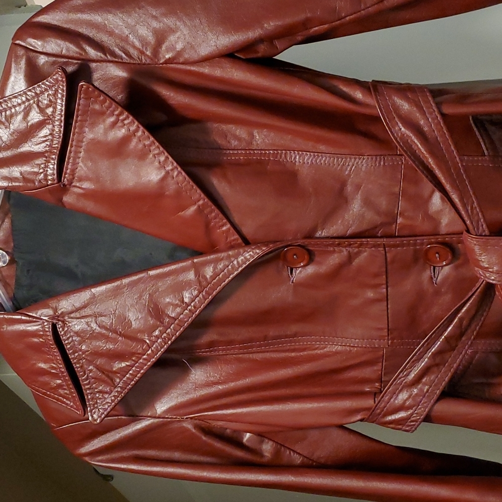 Leather coat - Picture 2 of 5